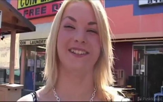 Gierige Milf steht auf Fremdgehen